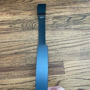 Black Men’s 34/35in Penguin Belt